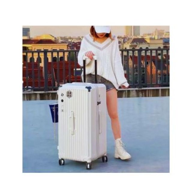 กระเป๋าเดินทาง ทนทาน มาพร้อมล้อเลื่อนเงียบ 360 องศา ไซส์ 32 นิ้ว